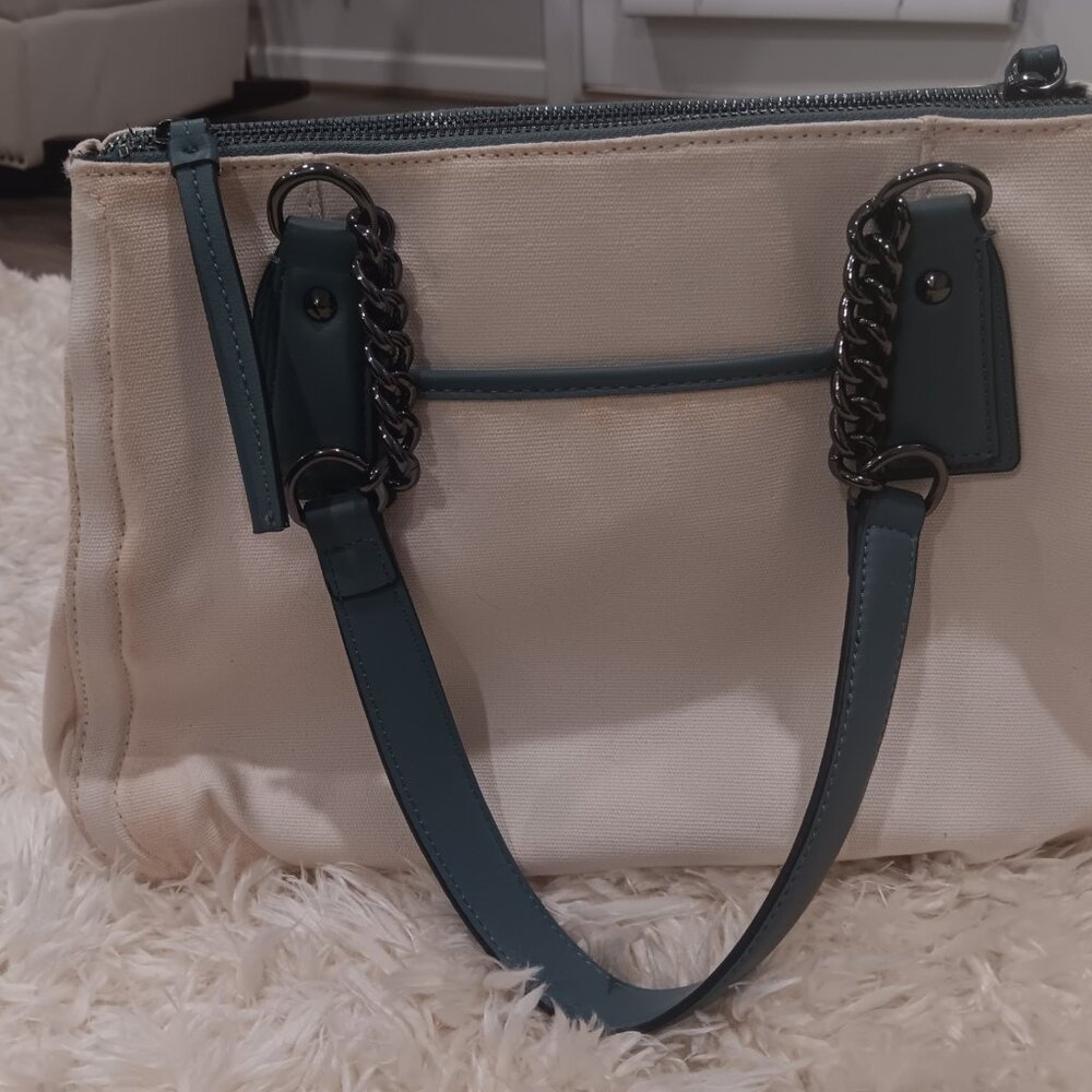 Simply Vera Vera Wang purse - Picture 2 of 5
